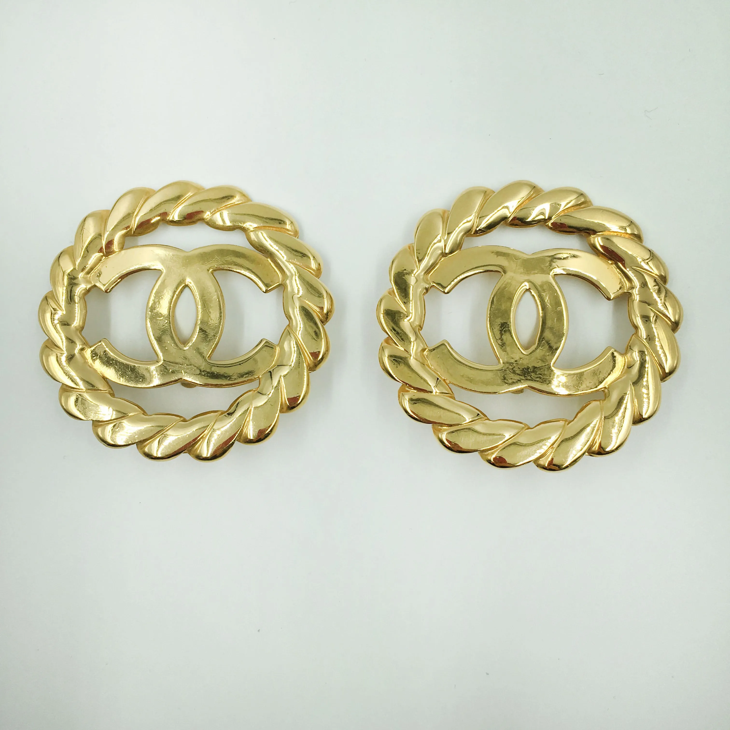 Chanel Gold Tone CC Logo/Chain Statement Clip On Earrings