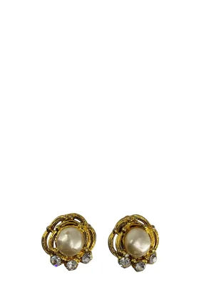 CL Pearl Clip On Earrings