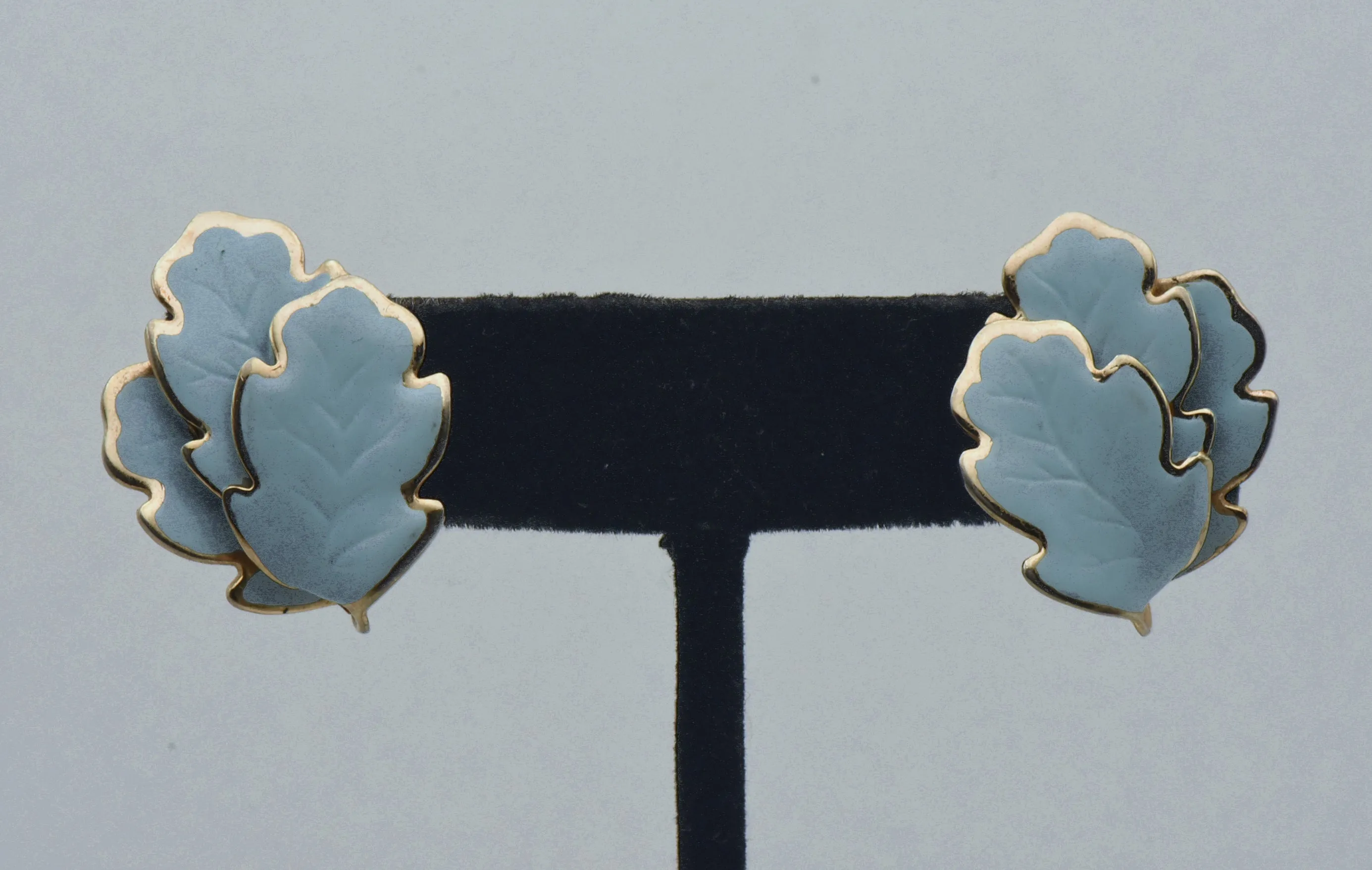 Vintage Gold Tone and Enamel Oak Leaves Clip On Earrings